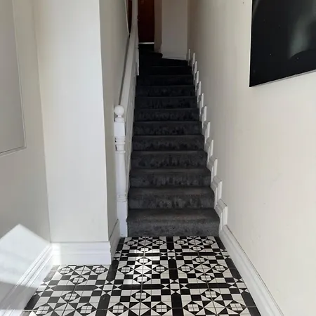 Unit 5 Stunning Oceanview * Cobh
