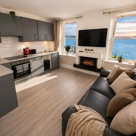 Unit 5 Stunning Oceanview